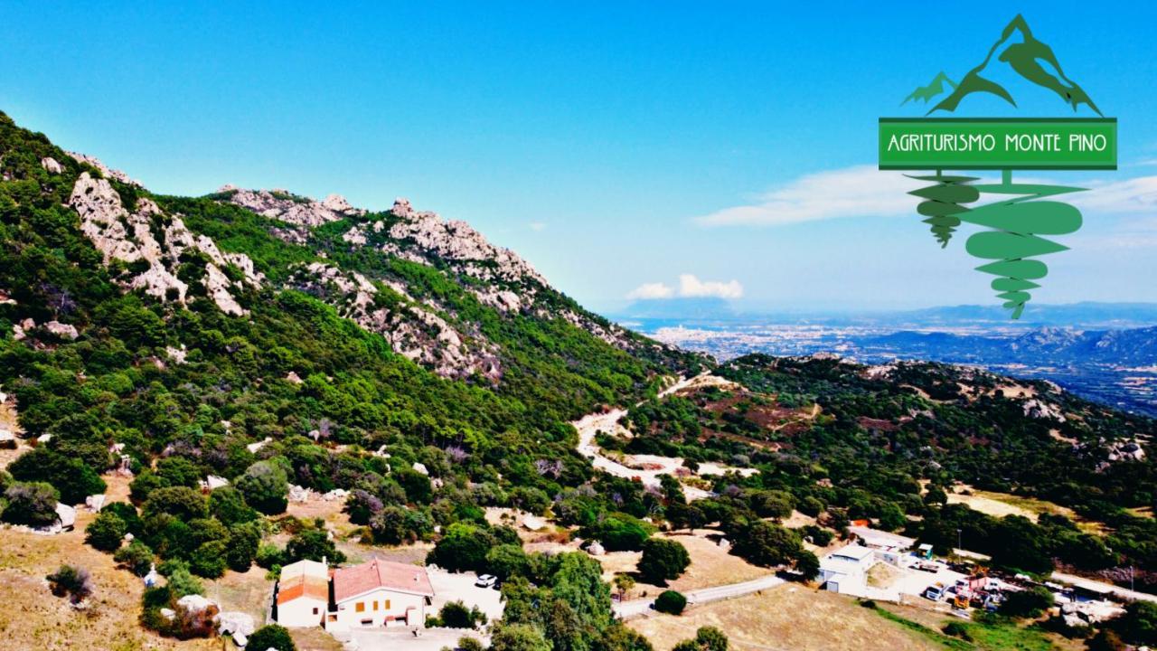 Agriturismo Monte Pino Telti ภายนอก รูปภาพ